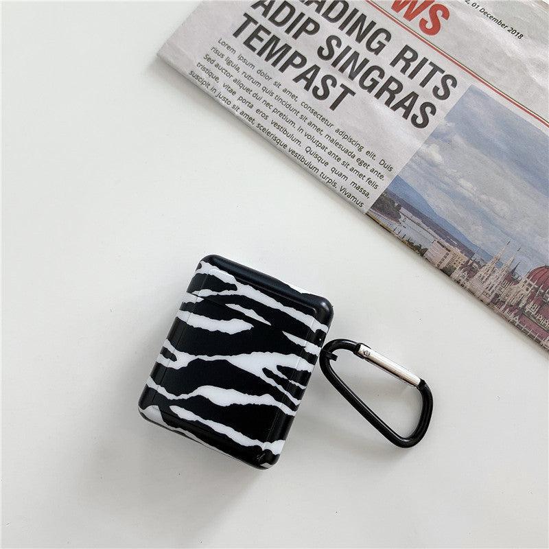 Airpod Case Zebra Print - Black - CASELIX